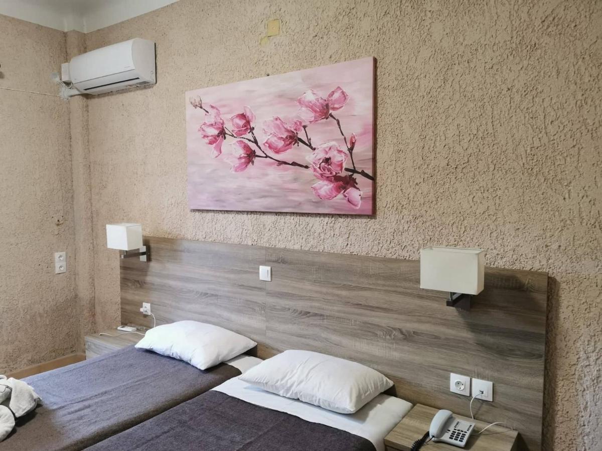 Paradise Hotel ซาโมส ภายนอก รูปภาพ